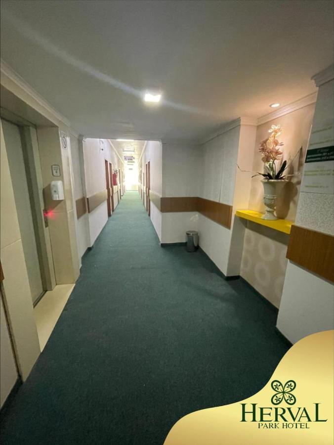 Herval Park Hotel Ponta Pora Bagian luar foto