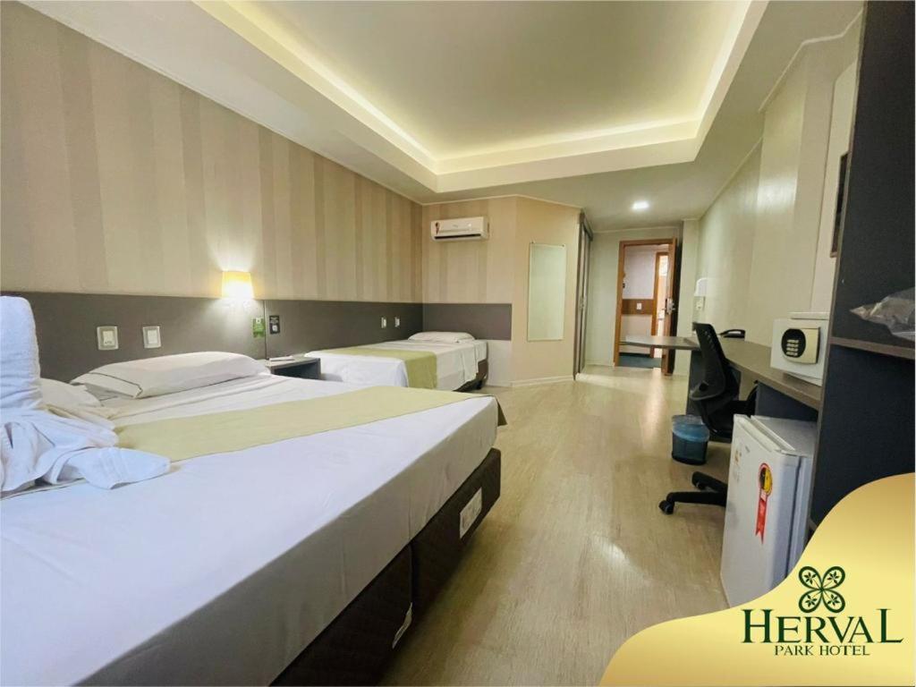 Herval Park Hotel Ponta Pora Bagian luar foto