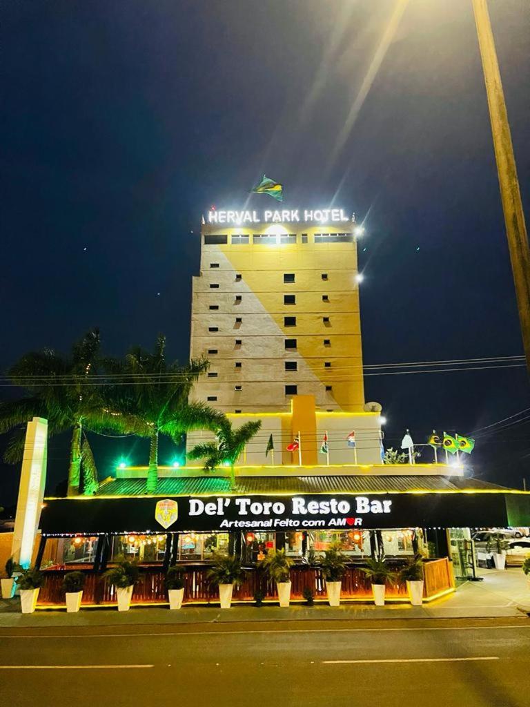 Herval Park Hotel Ponta Pora Bagian luar foto